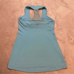Lululemon tank top size 2/4